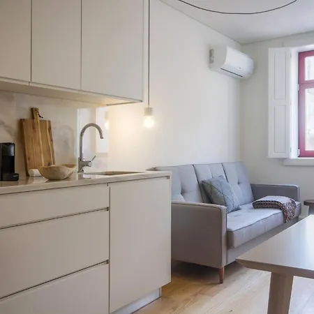 Apartment Sweet Iv *